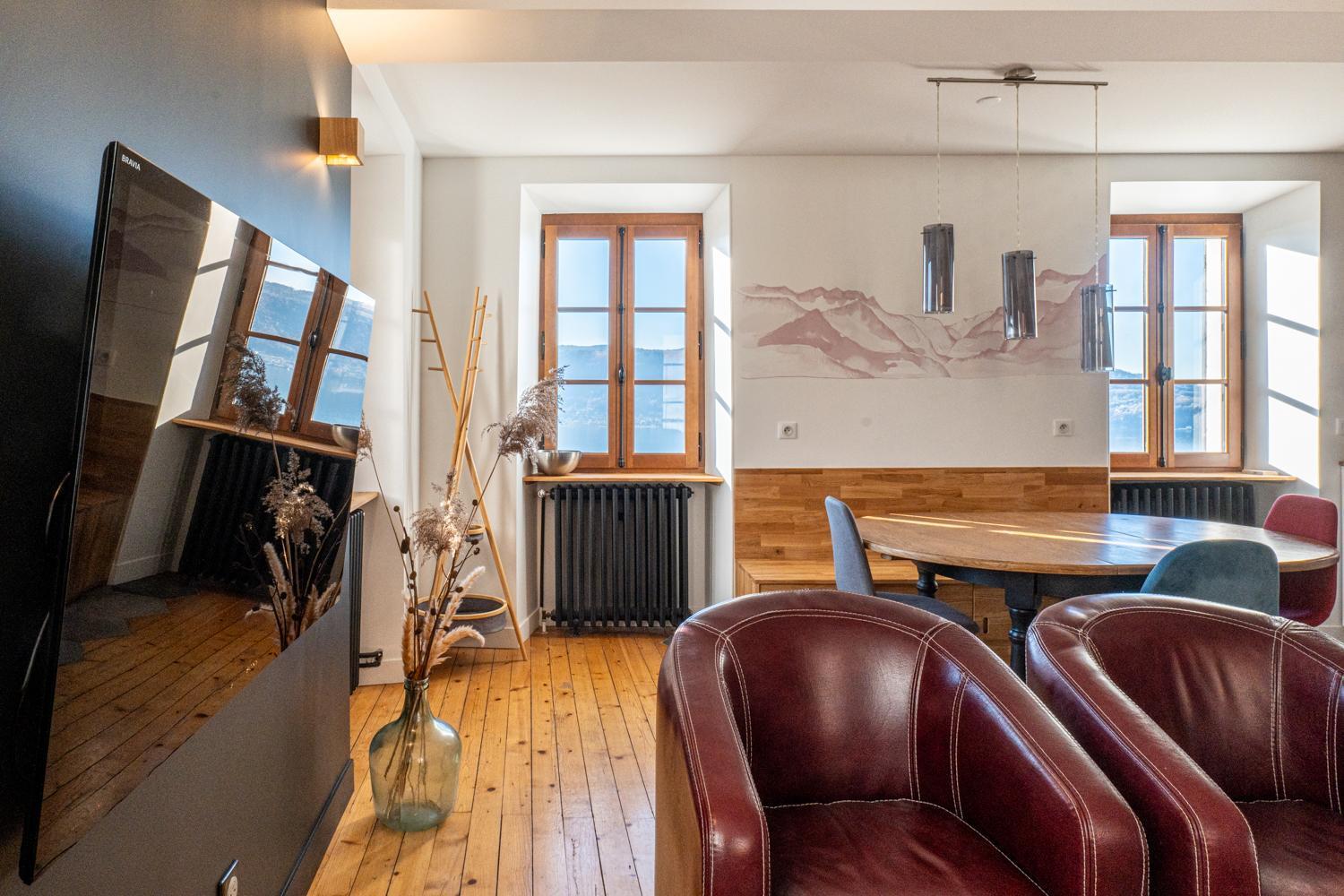 Le Duplex Du *